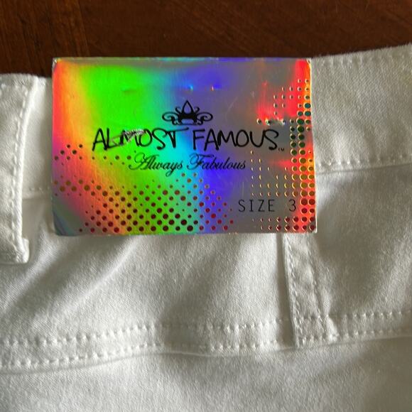 Almost Famous Size 3 White Stretch Denim High Waist Jeans Cropped Ankle Y2K - Picture 6 of 14